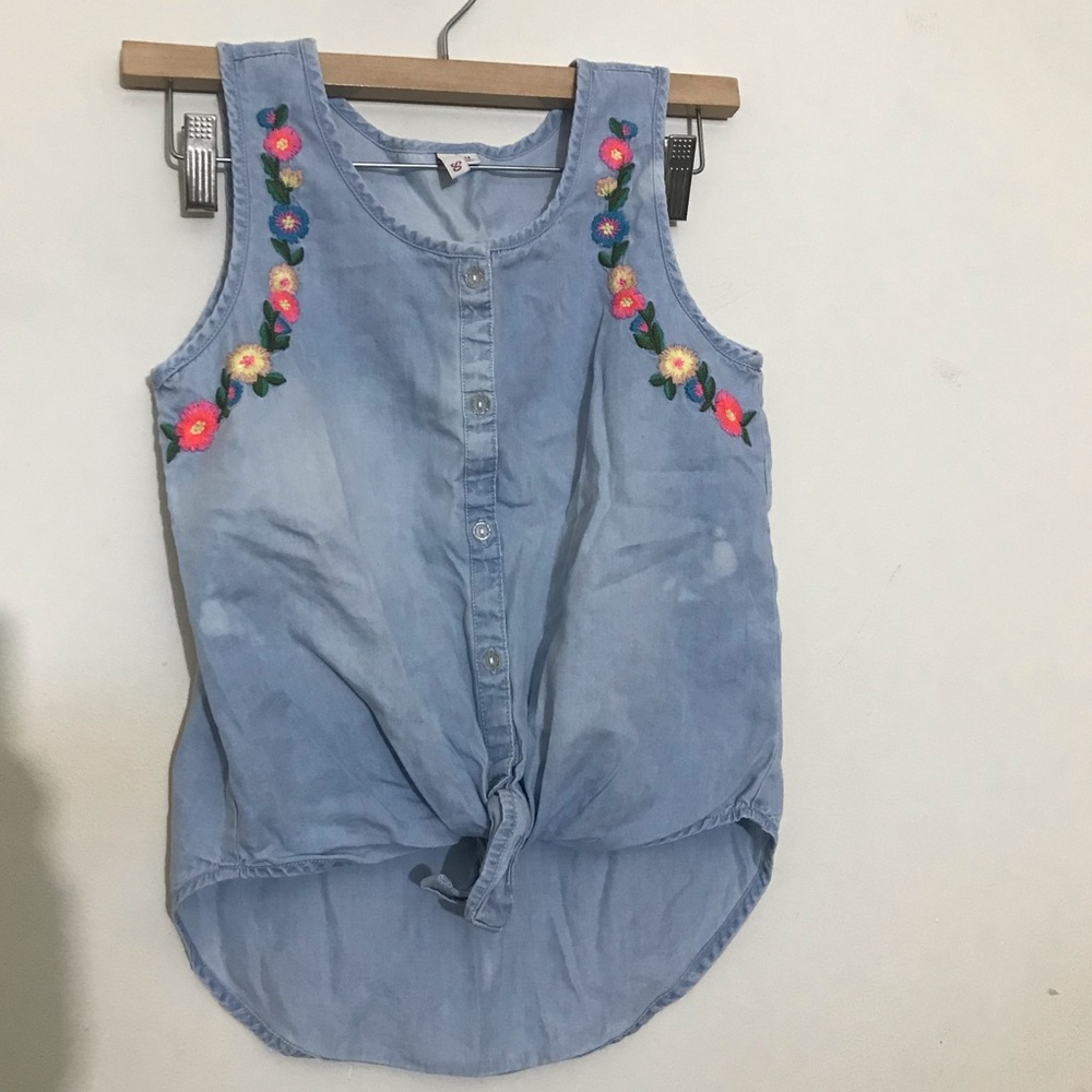 Girls 14 embroidered chambray tie knot top shirt button down floral denim XS